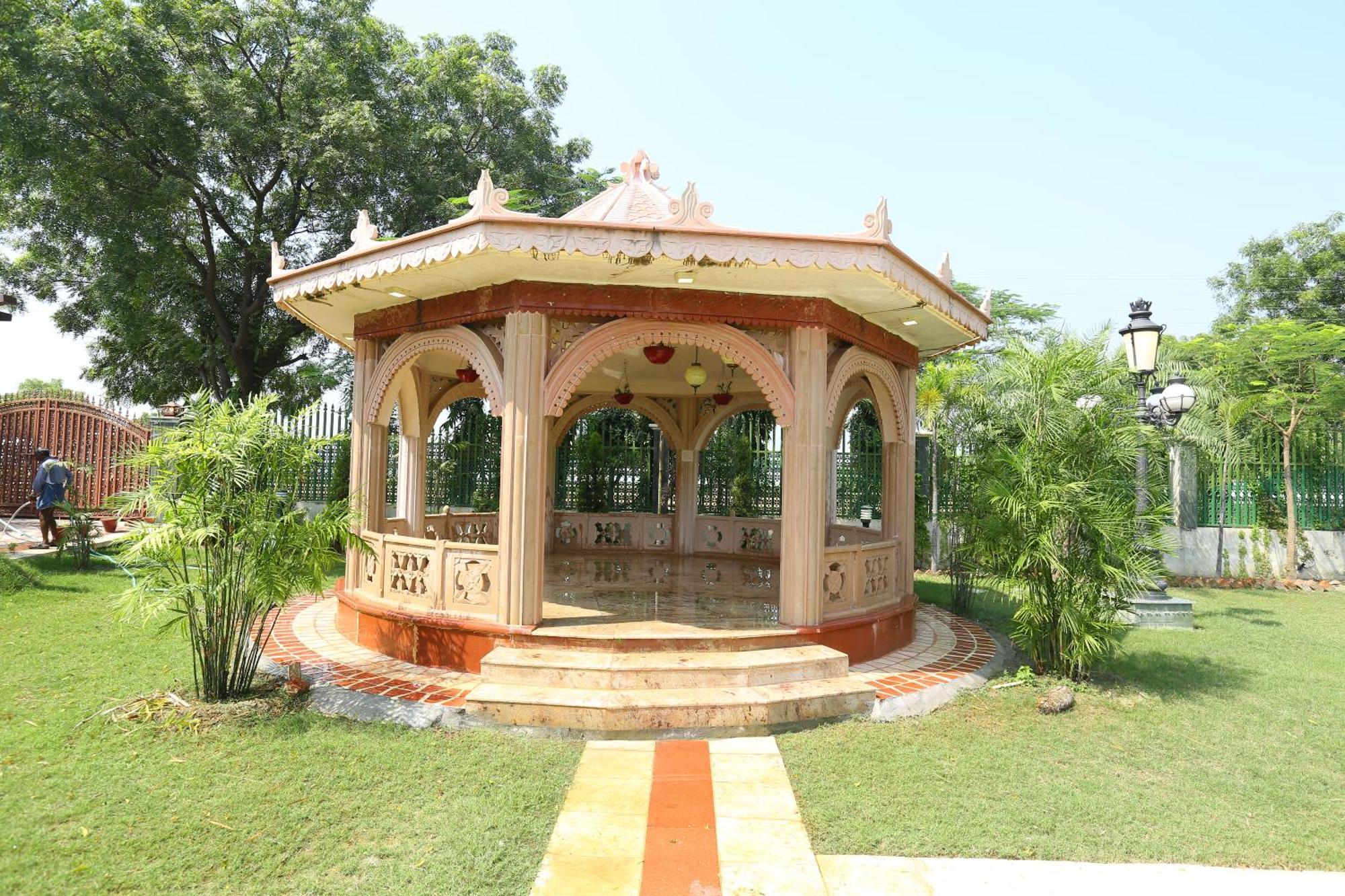 Mann The Palm Retreat Lucknow Exterior photo