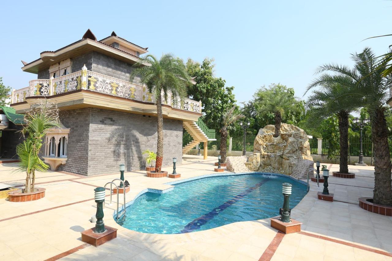 Mann The Palm Retreat Lucknow Exterior photo