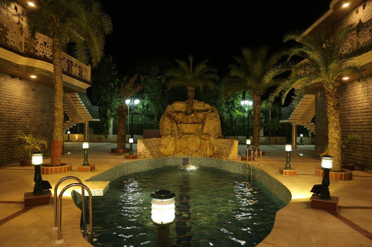 Mann The Palm Retreat Lucknow Exterior photo