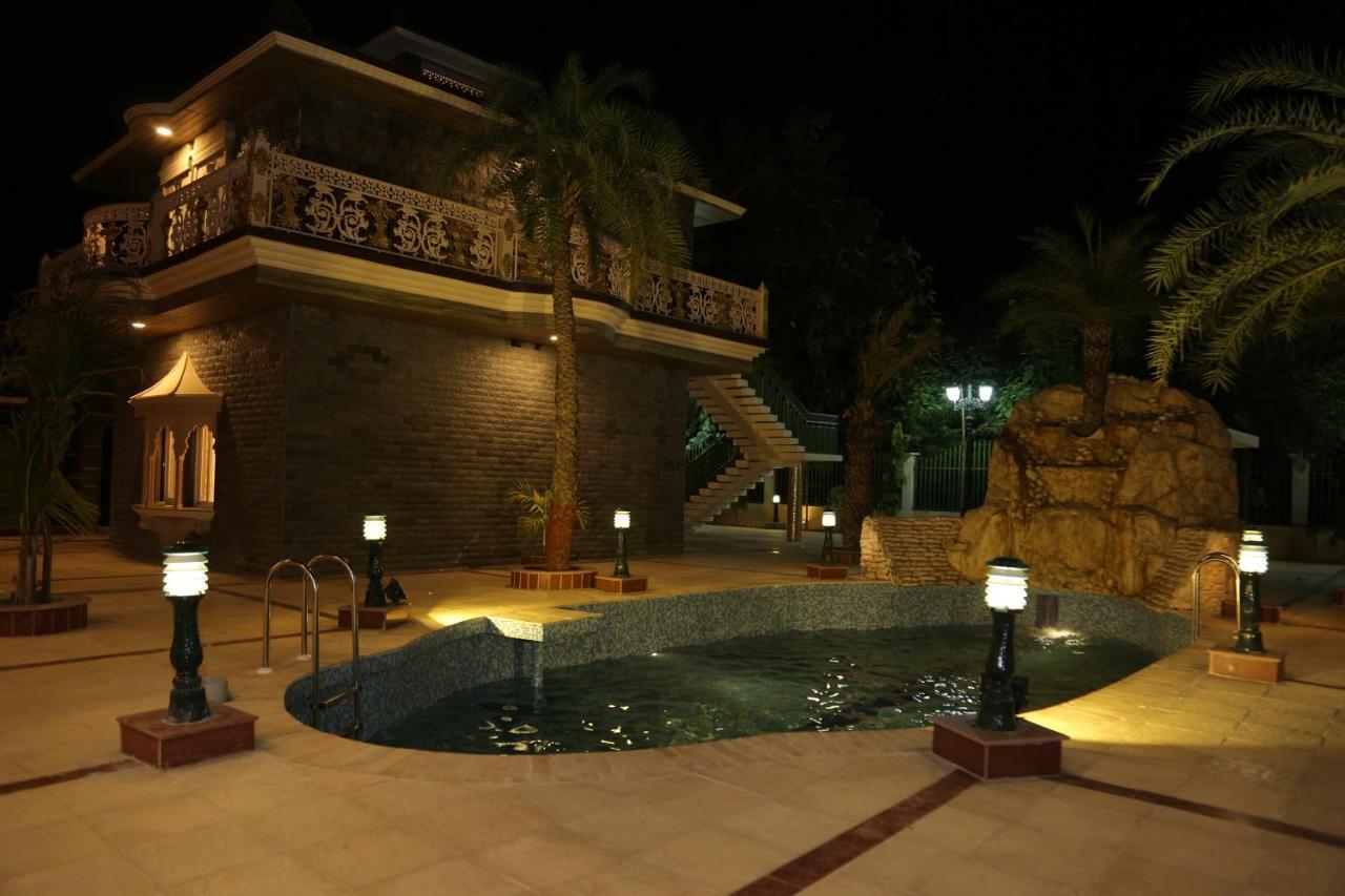 Mann The Palm Retreat Lucknow Exterior photo