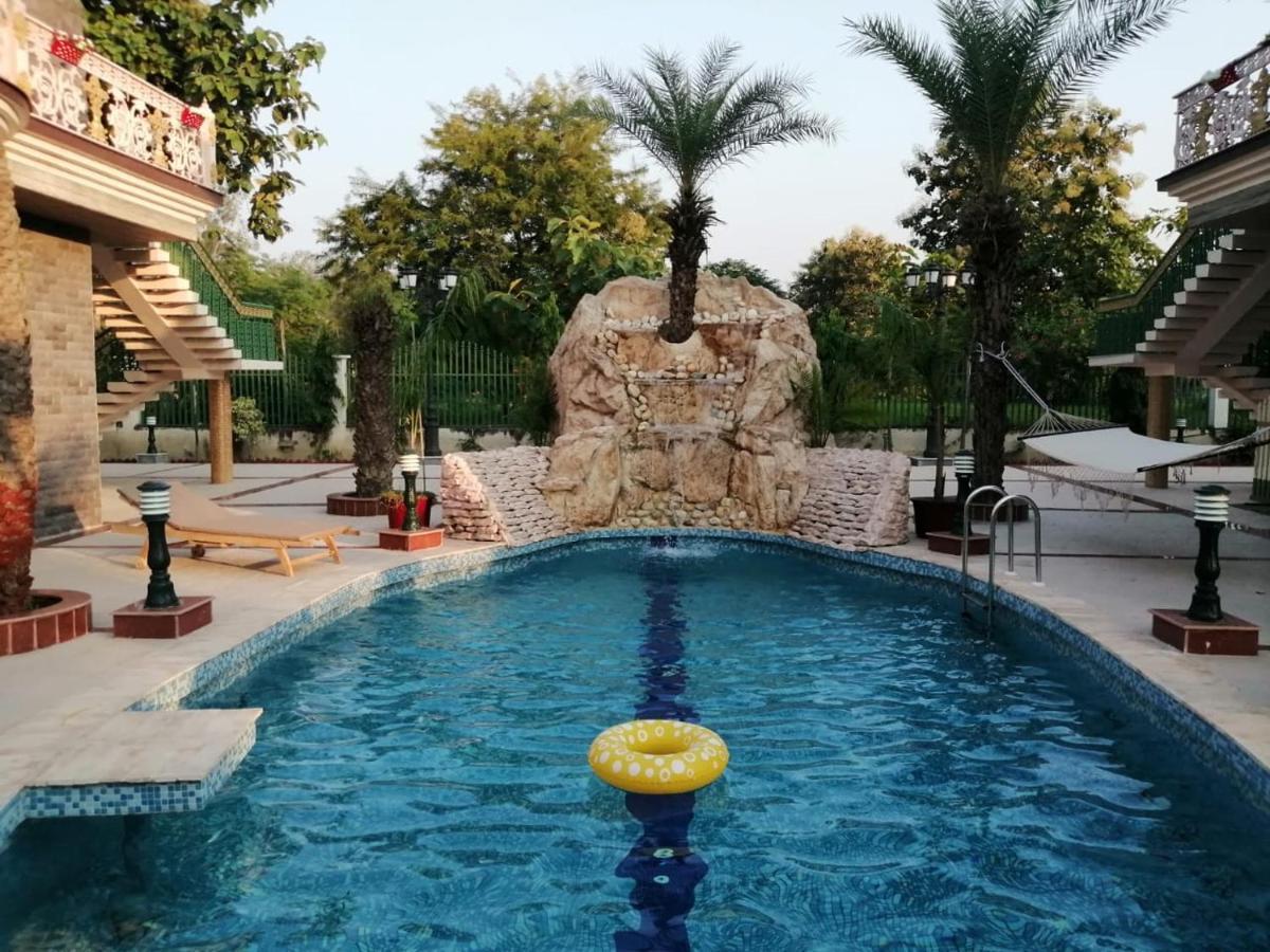 Mann The Palm Retreat Lucknow Exterior photo