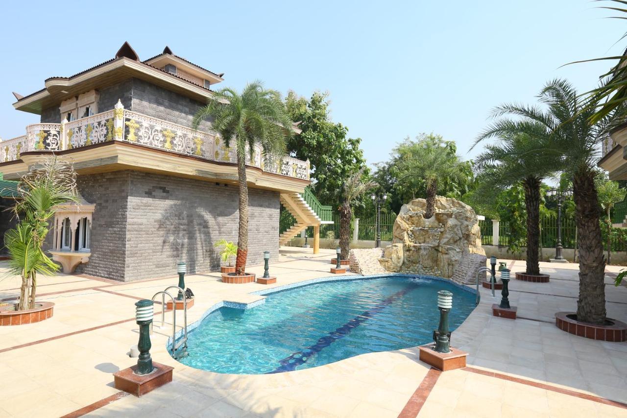 Mann The Palm Retreat Lucknow Exterior photo