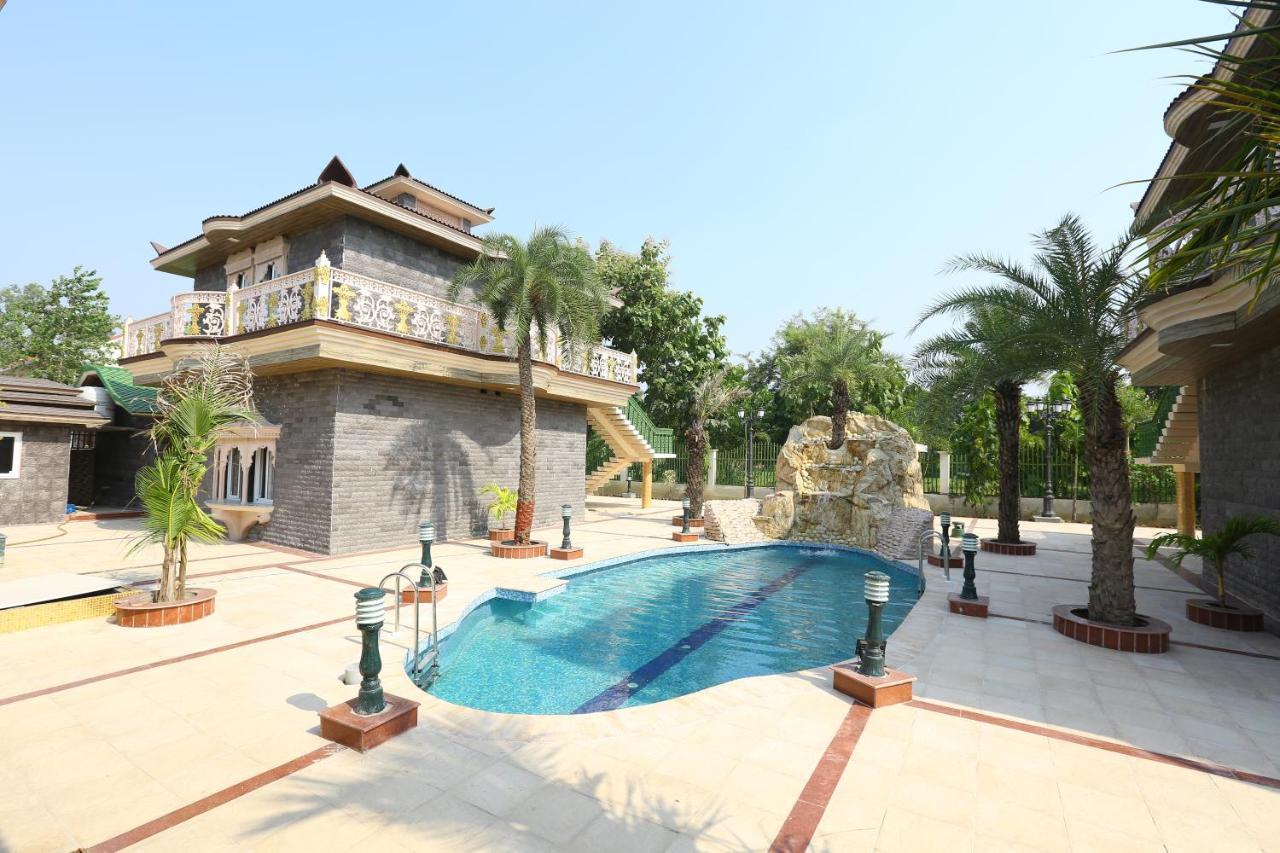 Mann The Palm Retreat Lucknow Exterior photo