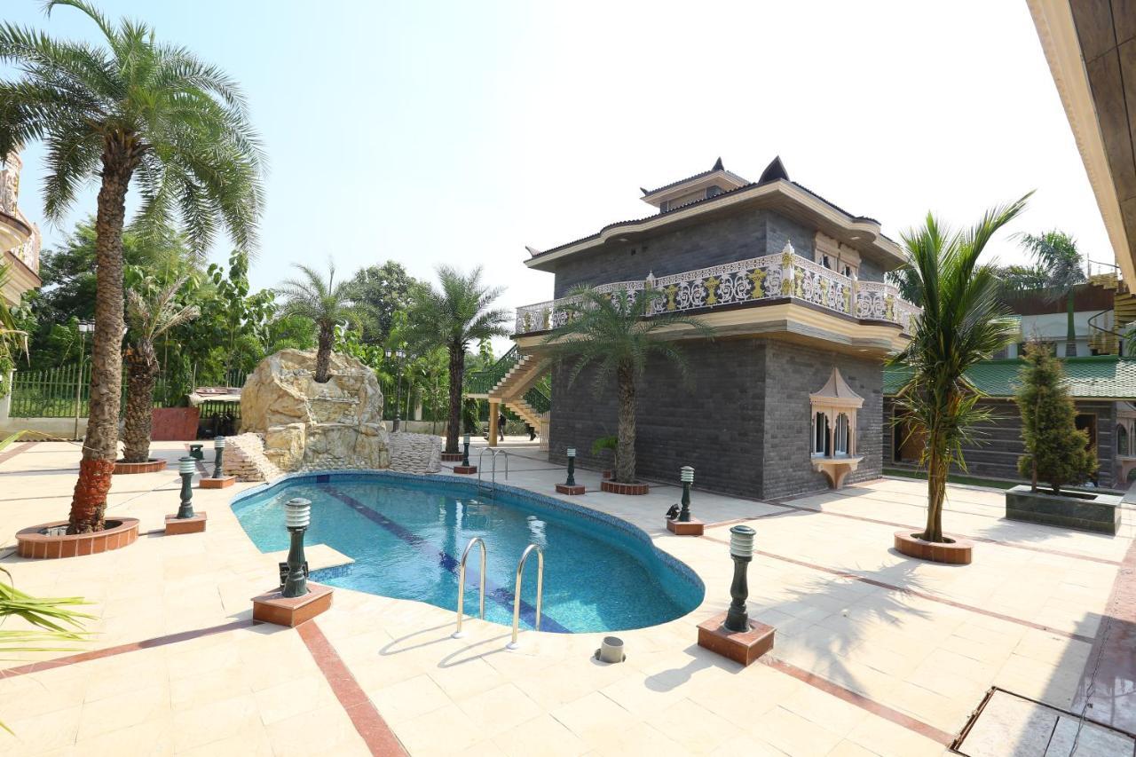 Mann The Palm Retreat Lucknow Exterior photo